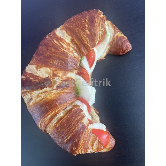 CROISSANT_LOUHOVANY_S_MOZZARELLOU